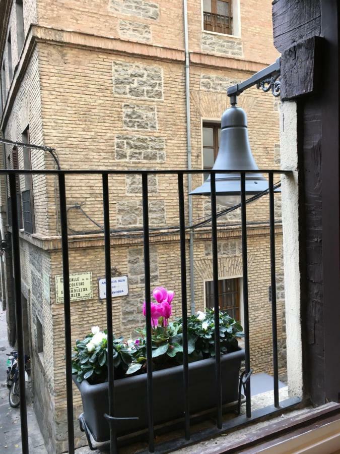 Apartament Maitagarri Casco Antiguo Pampeluna Zewnętrze zdjęcie